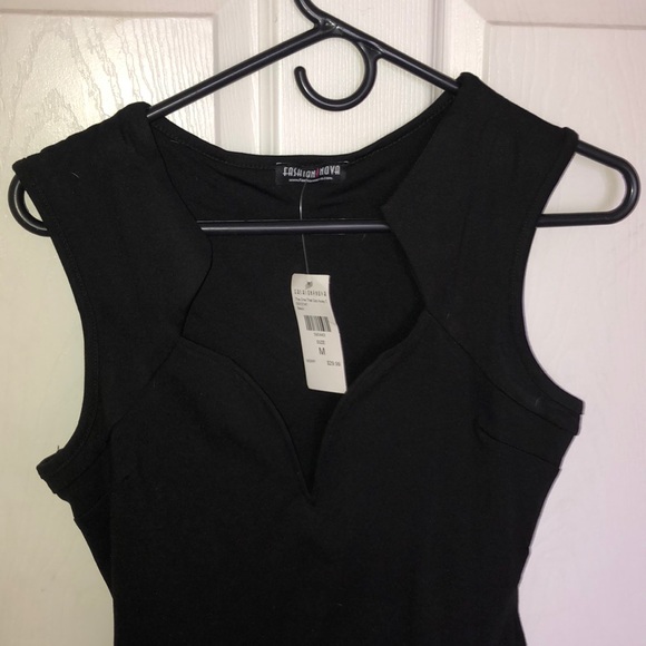 Fashion nova dress - Picture 2 of 3